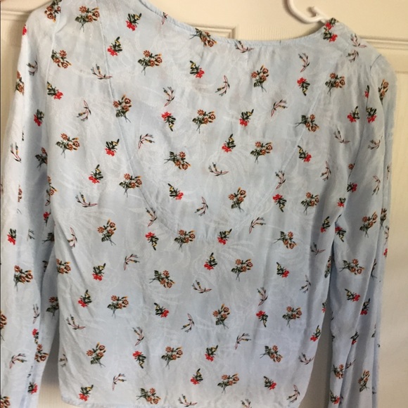 Long sleeve floral UO blouse - Picture 3 of 3
